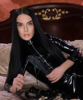 Мои услуги охватывают все, о чем вы только мечтали. 💋 Я знаю, как доставить истинное наслаждение и раскрыть все ваши самые сокровенные фантазии. Живу в Москве и готова стать вашей идеальной компаньонкой на вечер, досуге или деловой встрече. Появление меня украсит ваше мероприятие и позволит вам насладиться моей красотой и интеллектом. Вы будете удивлены моим тонким вкусом и безупречным стилем. Не упустите возможность окунуться в мир наслаждения с самой идеальной индивидуалкой в Москве. Фото и отзывы доступны по запросу. Комфиденциальность и дискретность гарантированы. 💫 Татьяна